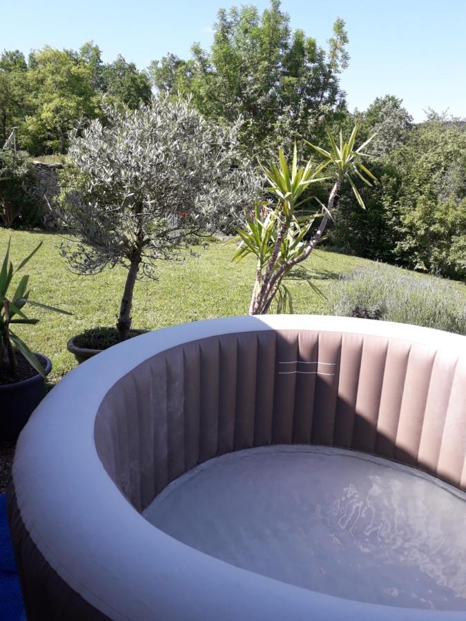 Chez Isa Daire Massilly Dış mekan fotoğraf